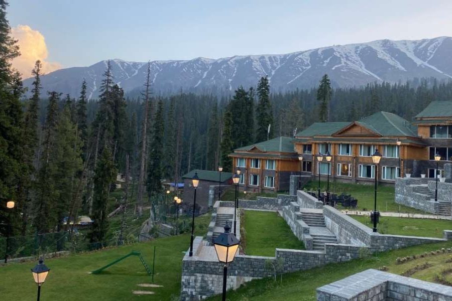 Hotel Khyber Resorts Gulmarg