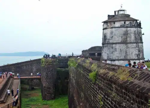 Fort Aguada triphills.com